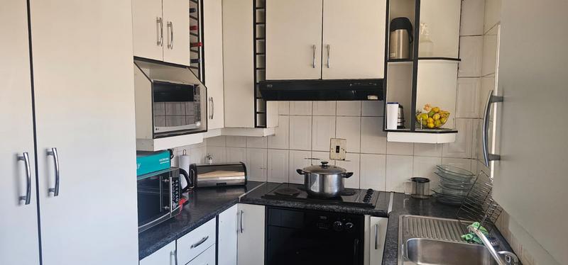 2 Bedroom Property for Sale in Guguletu Western Cape